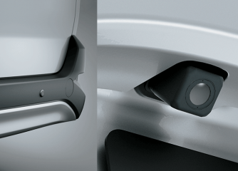 Cảm biến sau và camera lùi