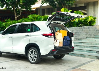 INNOVA CROSS 2.0G -  Thiết kế khoang hành lý rộng rãi
