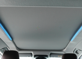 INNOVA CROSS HEV -  Đèn trang trí khoang lái