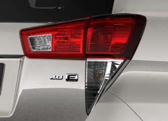 INNOVA E 2.0MT -  Cụm đèn sau