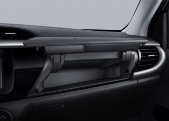 HILUX 2.4L 4X2 AT -  Hộp để đồ có khả năng làm mát