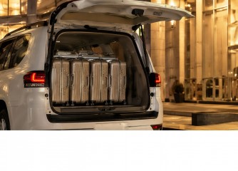 Land Cruiser 300 -  Cốp điện rảnh tay