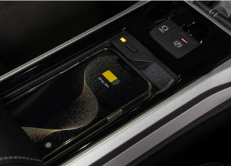 VELOZ CROSS CVT TOP -  Sạc không dây