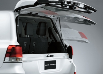 LAND CRUISER -  Cửa hậu