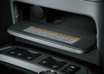 LAND CRUISER -  Sạc không dây